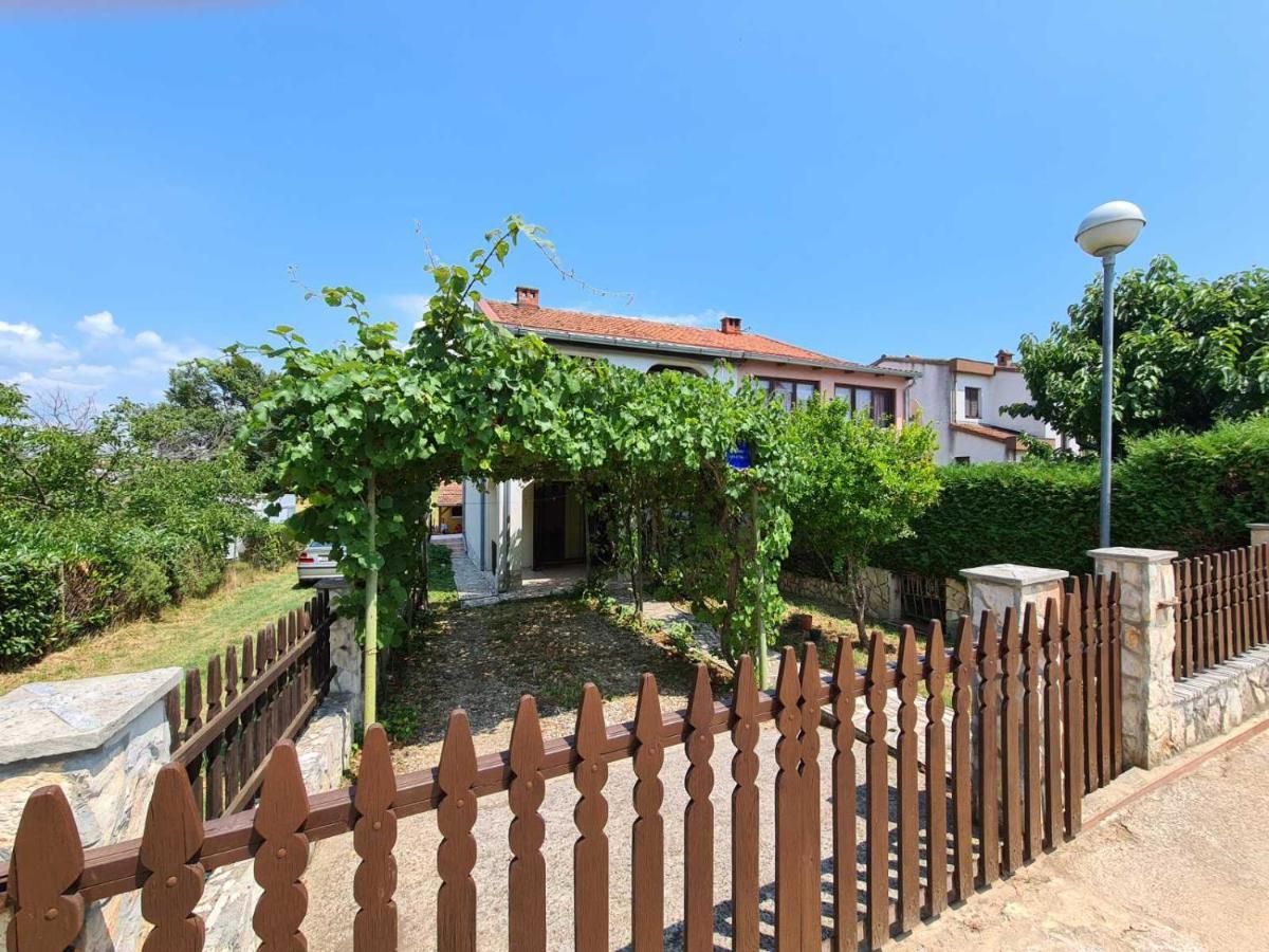 Apartments Zlatko 1397 Stinjan Ngoại thất bức ảnh